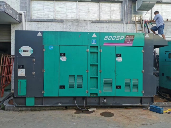600kw柴油發(fā)電機(jī)出租